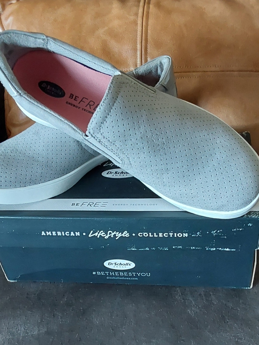 DR. SCHOLL'S GRAY LIFE STRIDE SLIP ON SNEAKERS 8